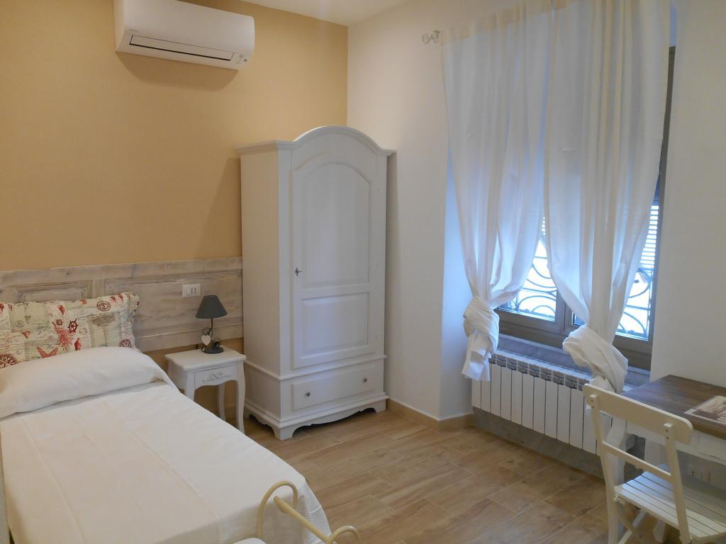 A 4 Passi Dal Mare Maison d'hôtes 2*